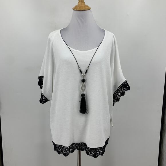 Alfred Dunner Blouse Womens L Large White Black Attached Necklace Lace Trim - Picture 2 of 13